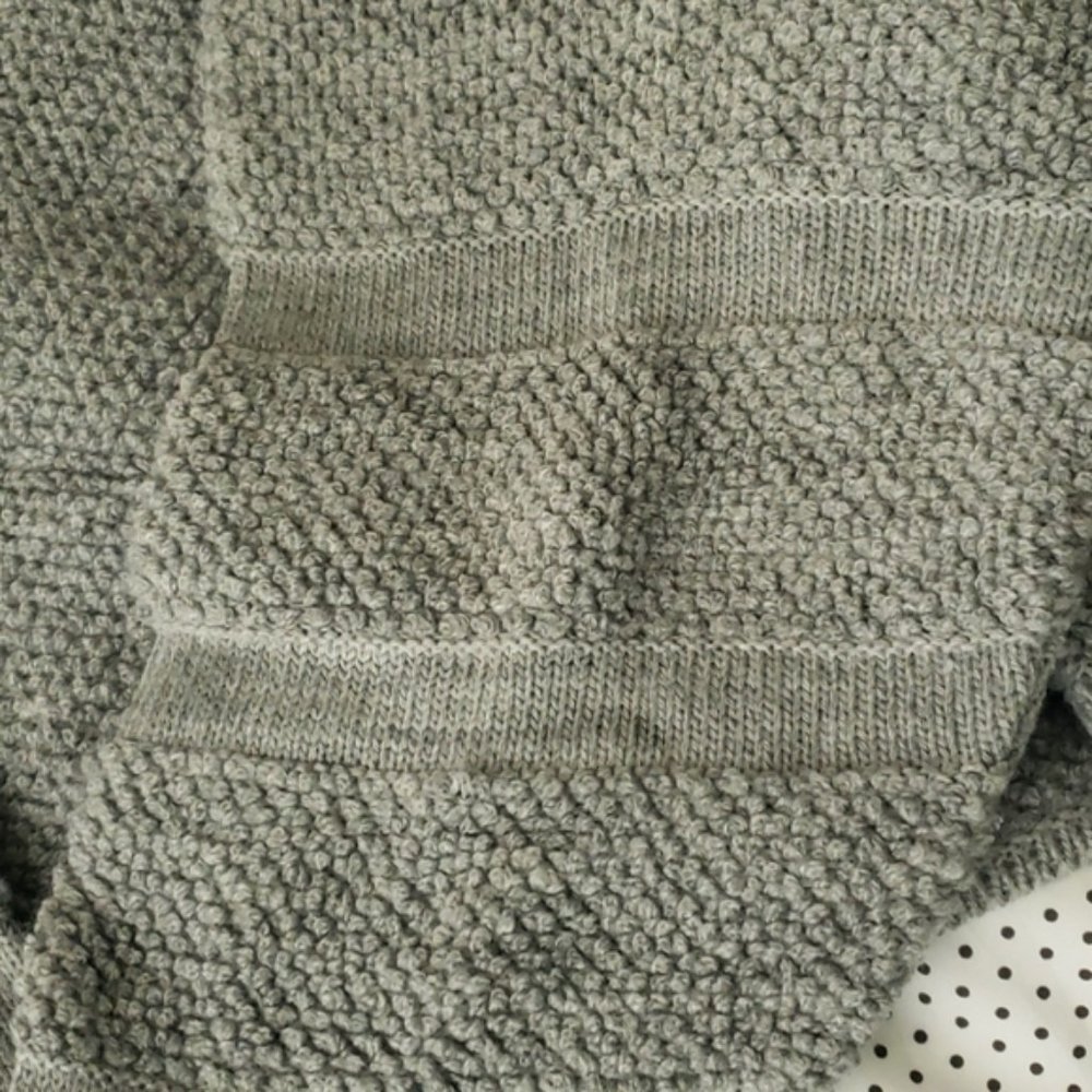 SALE! Scoopneck Crop Sweater - Picture 13 of 15